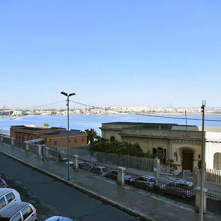 Acqua House